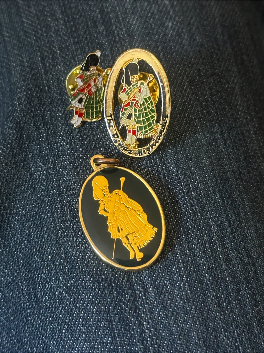 Vintage 3-Pc Dewar Highlander Pin & Charm Lot