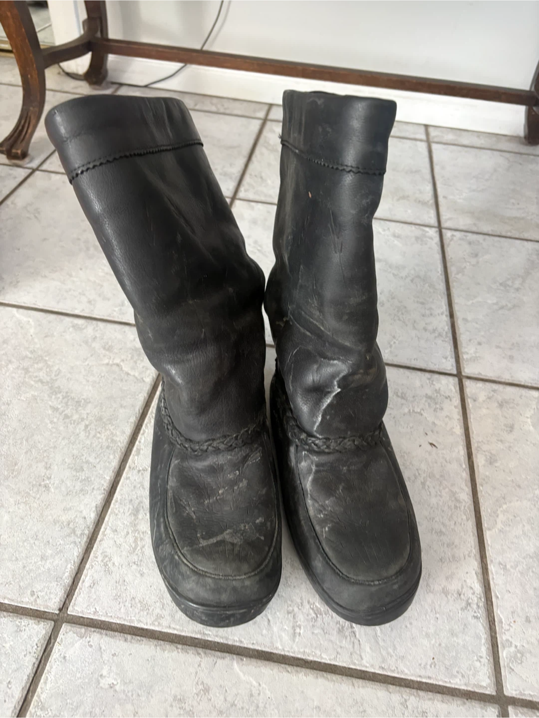 Manitobah Mukluks Waterproof Boots - Black, Size L8