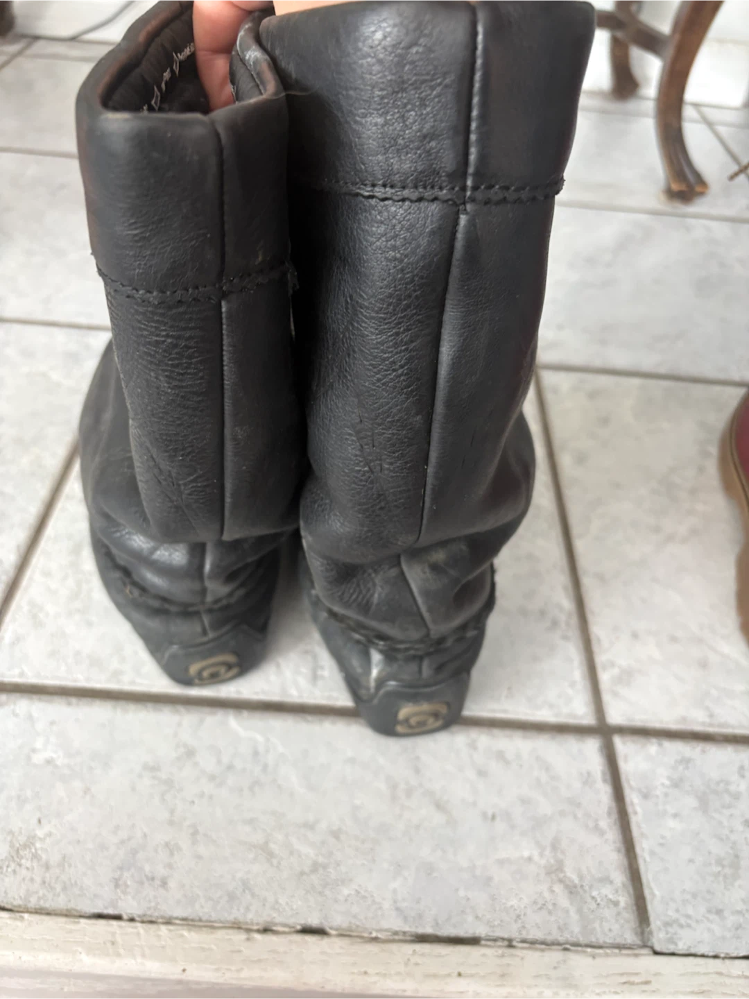 Manitobah Mukluks Waterproof Boots - Black, Size L8 - photo 3