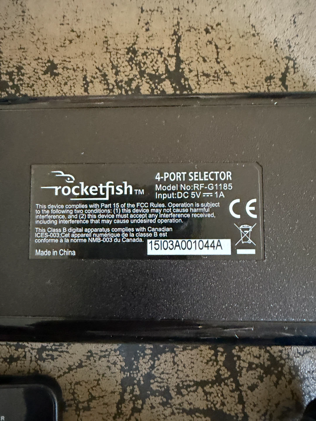 Rocketfish 4-Port HDMI Switch RF-G1185 - photo 2