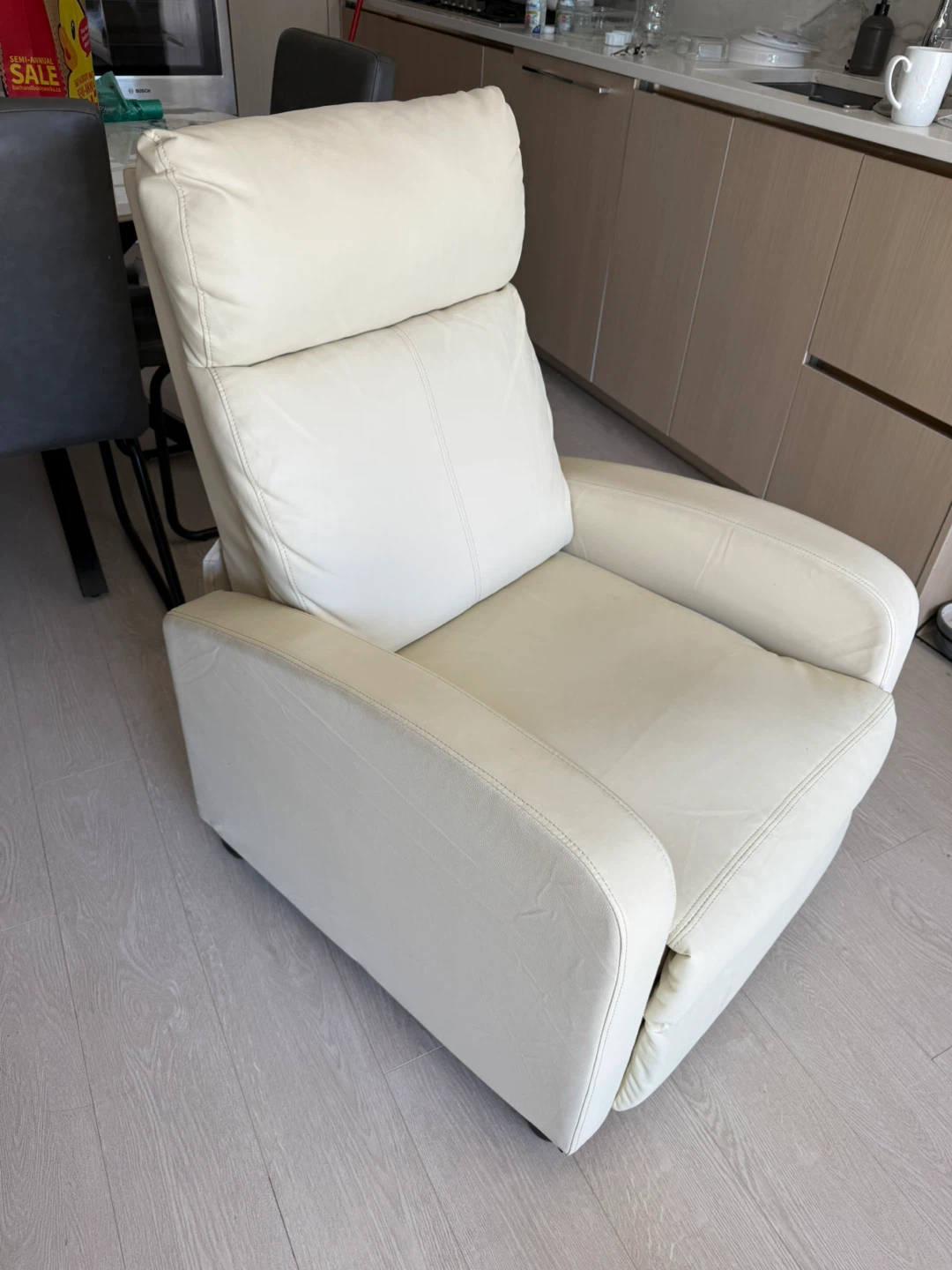 Cream White Power Recliner Chair - photo 2