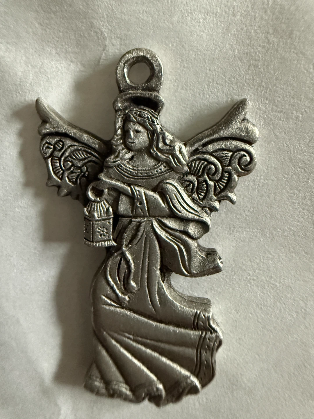 Regal Greetings & Gifts Pewter Angel Zipper Pull 🏈