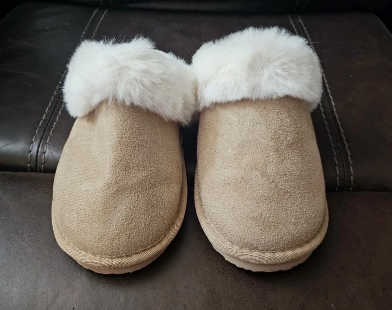Faux Fur-Lined Suede Slippers - photo 2