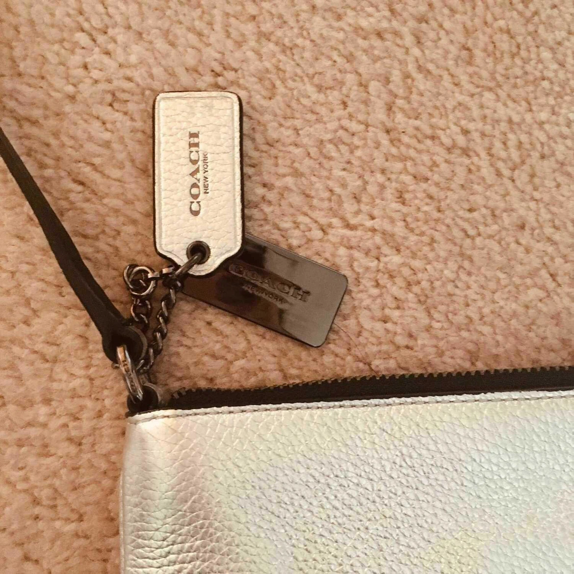 NEW Coach Silver leather Crossbody Bag - photo 4
