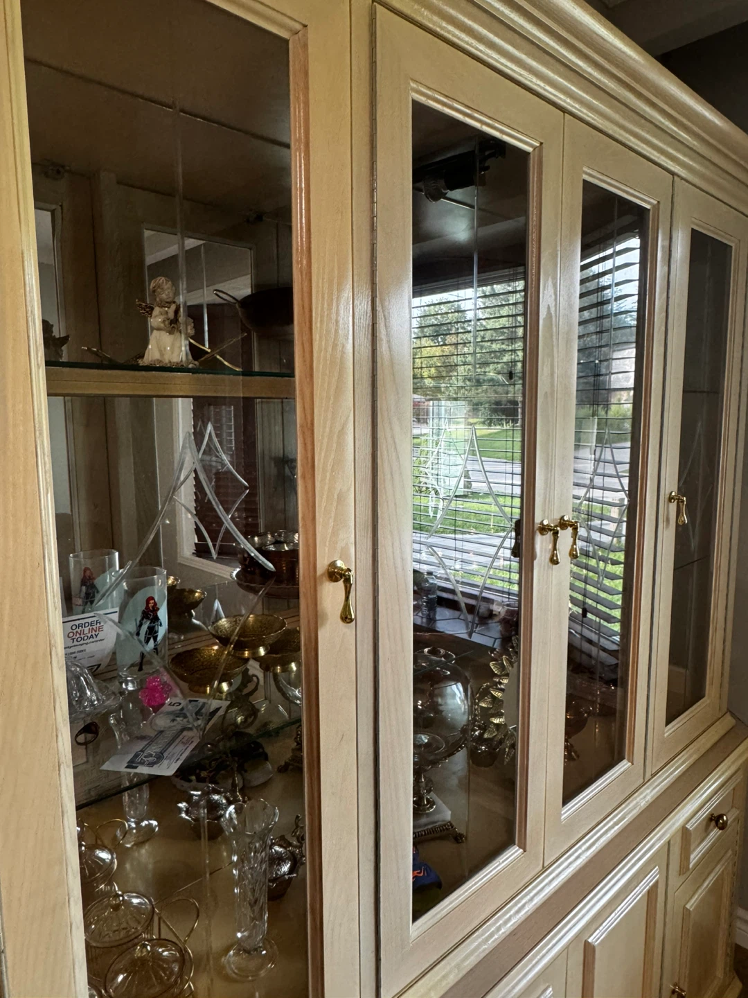 Large China Cabinet / Display Hutch - photo 3