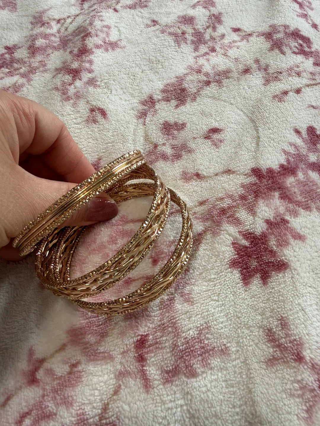Set of Textured Gold-Tone Bangles 🏈 - photo 2