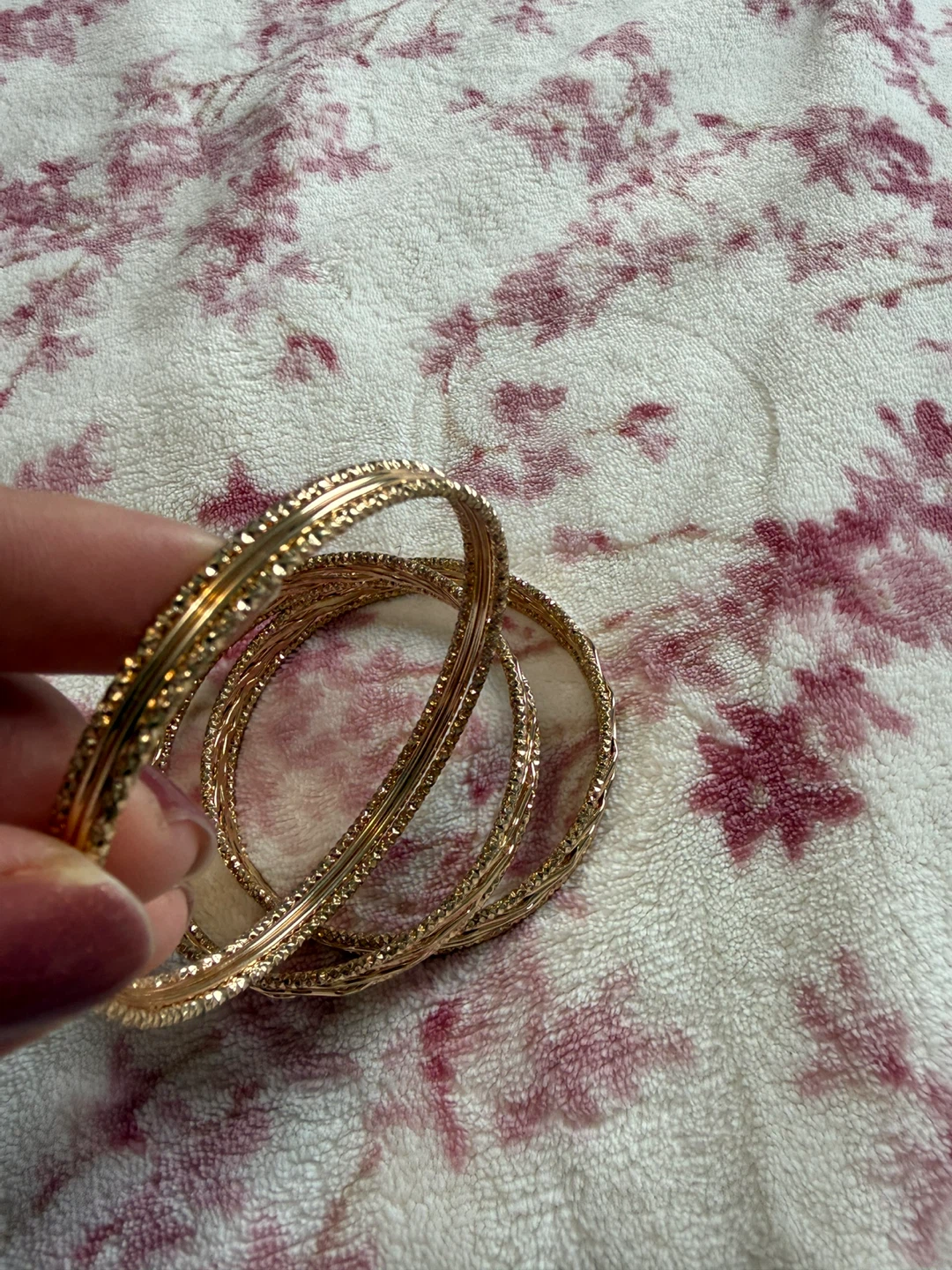 Set of Textured Gold-Tone Bangles 🏈 - photo 3
