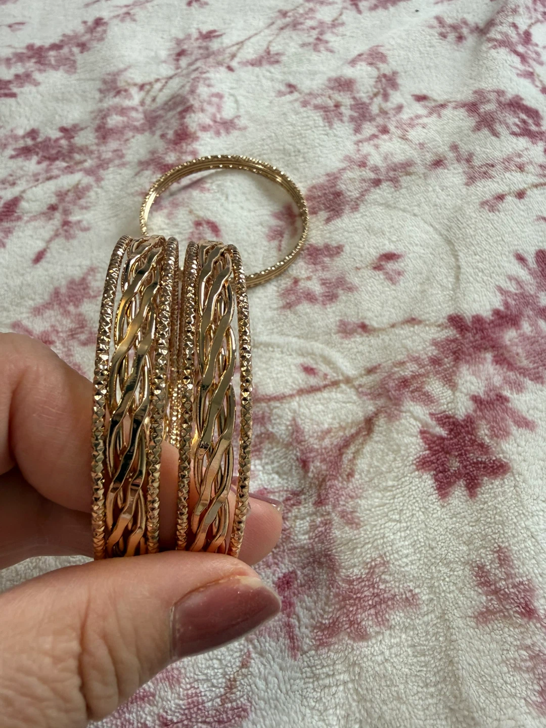Set of Textured Gold-Tone Bangles 🏈 - photo 4