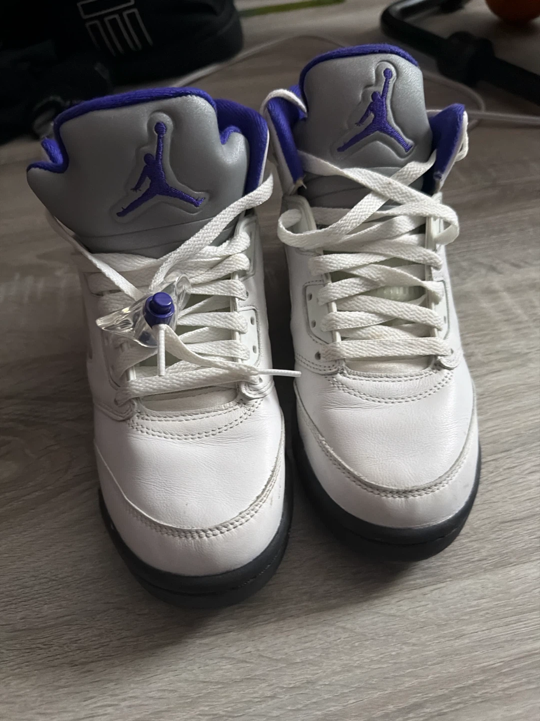 jordan 5s size (6.5)
