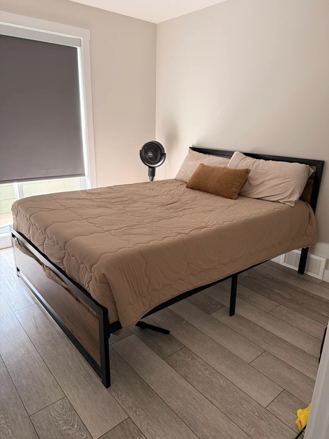 Industrial Style Metal and Wood Bed Frame - photo 3