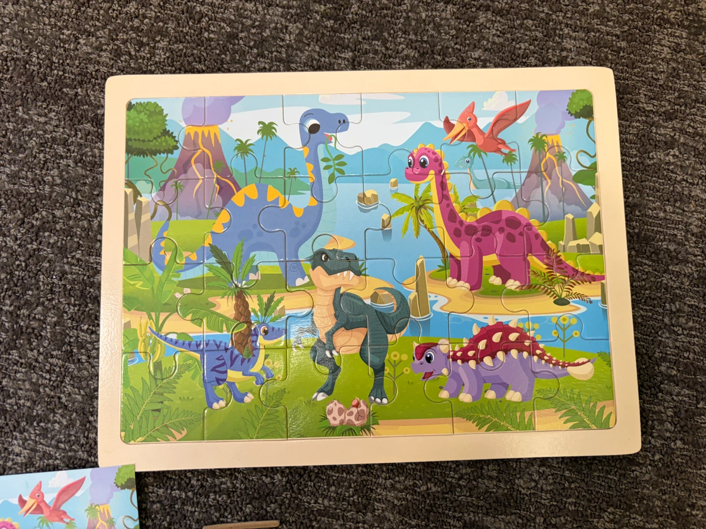 Dinosaur Wooden Jigsaw Puzzle 🏈