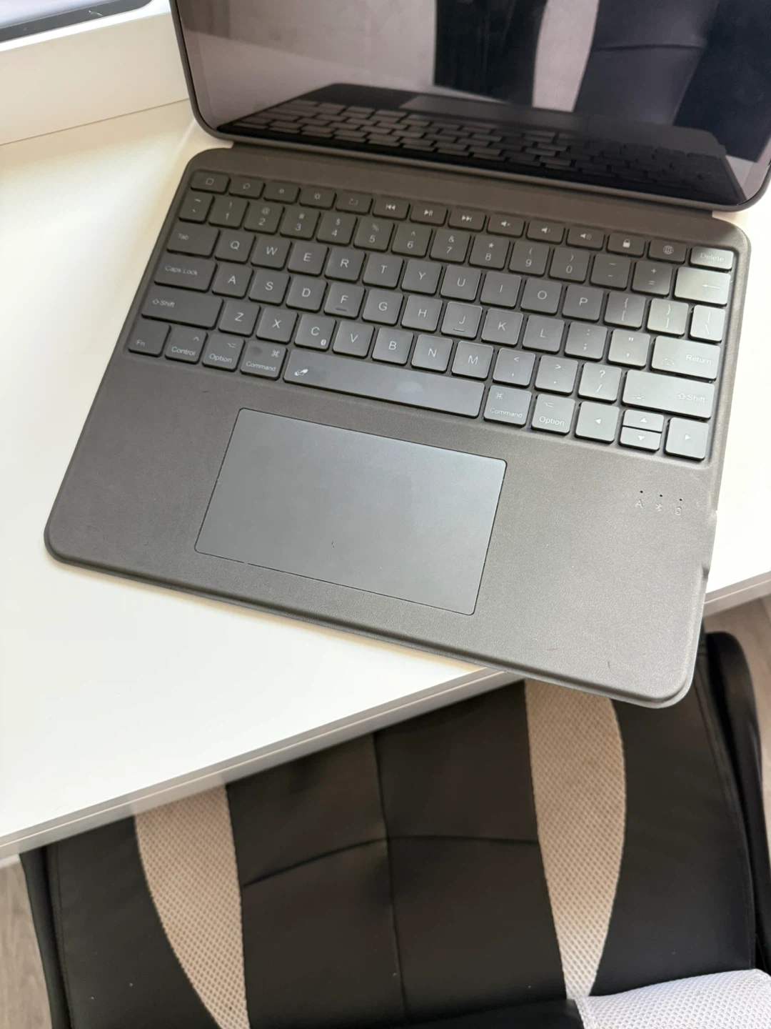 Apple Magic Keyboard for iPad - photo 2