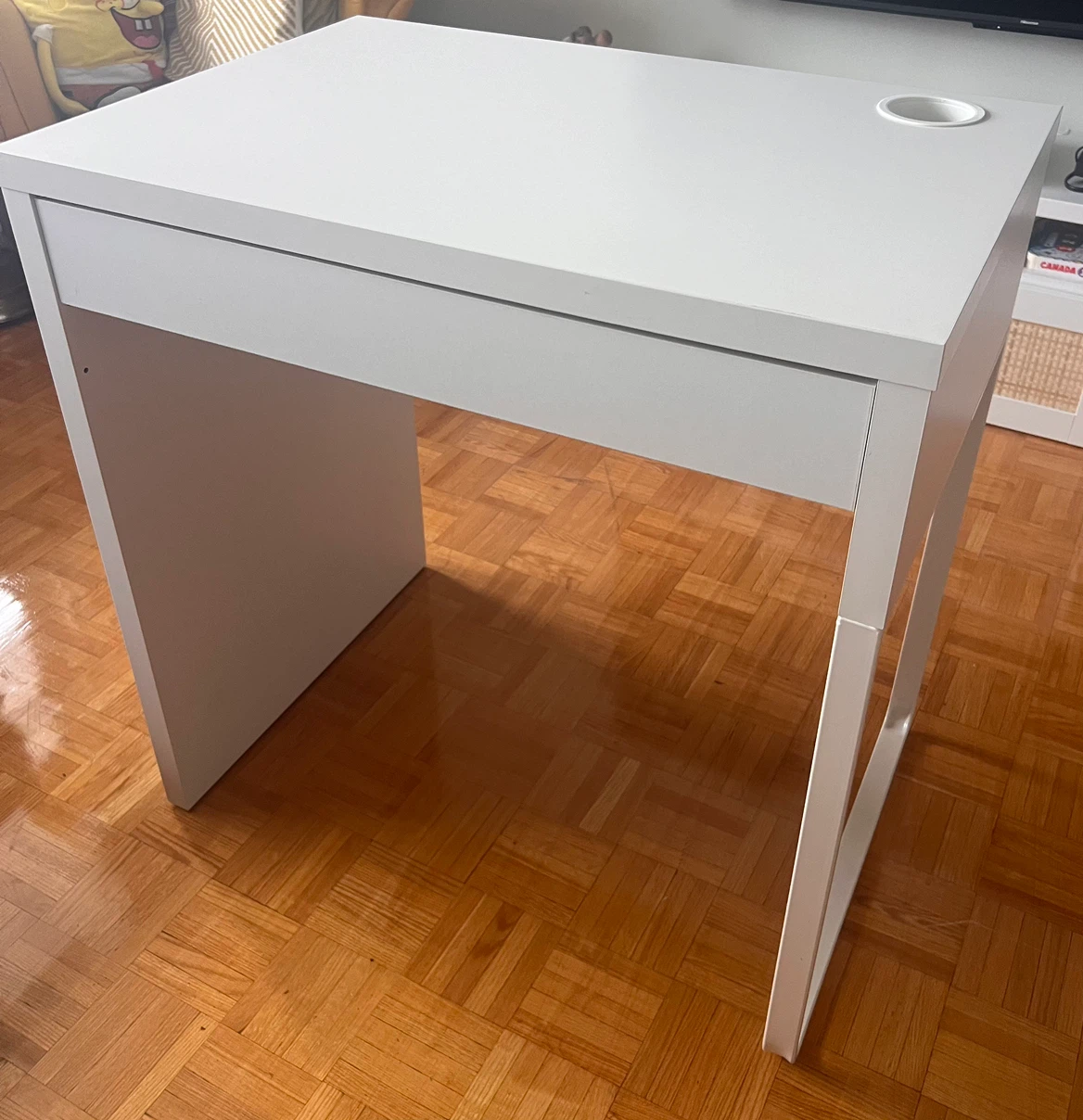 IKEA Micke Desk - White