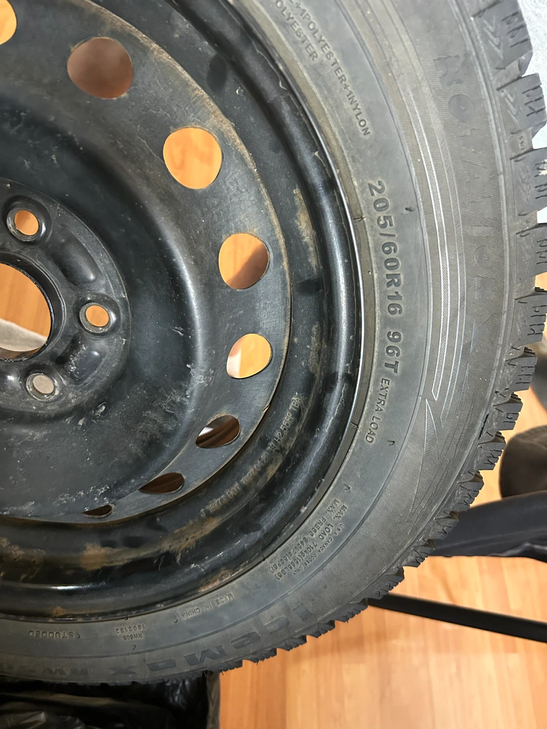 Set of 4 Kapsen Winter Tires with Steel Rims - photo 2
