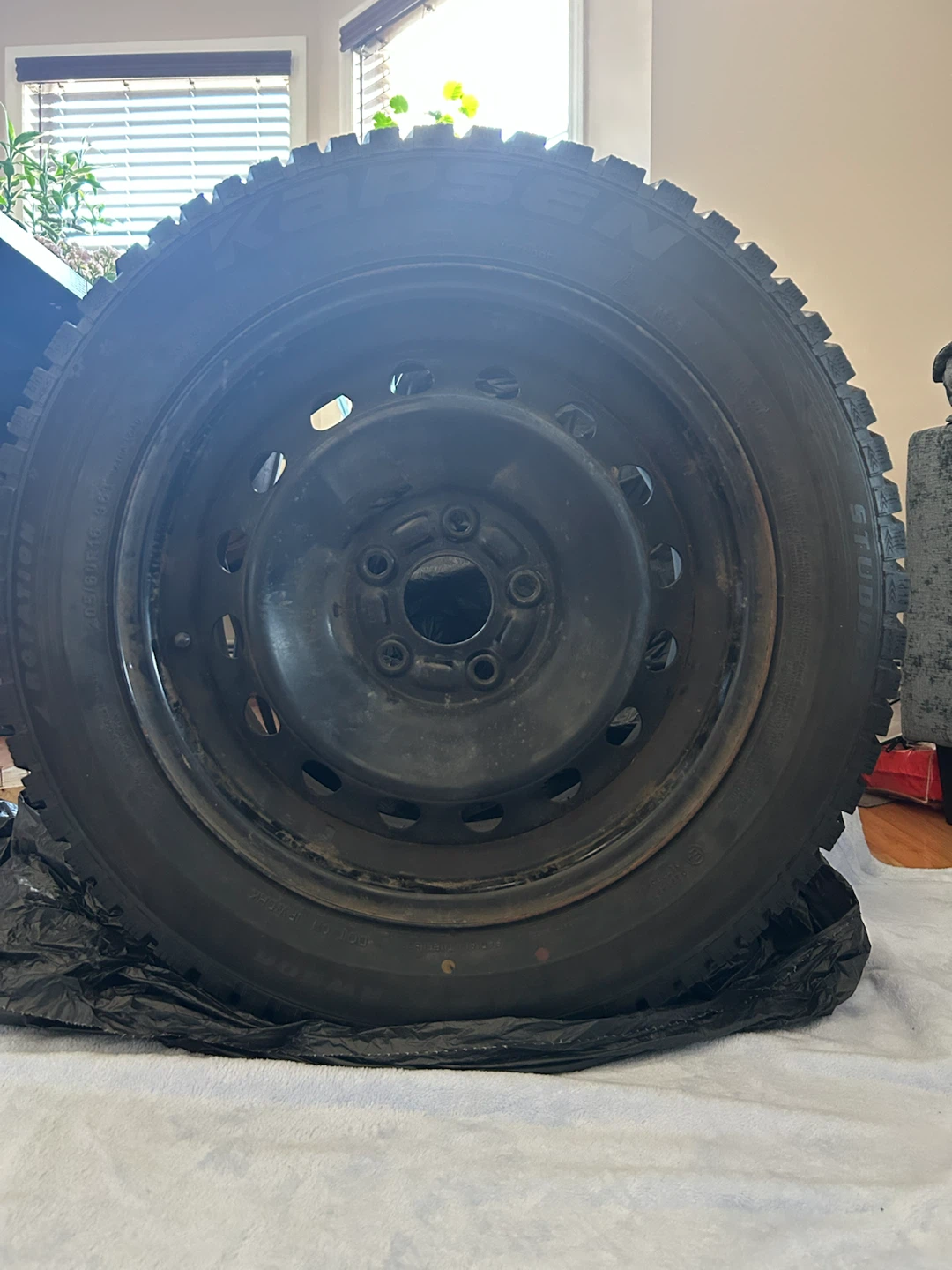 Set of 4 Kapsen Winter Tires with Steel Rims - photo 5