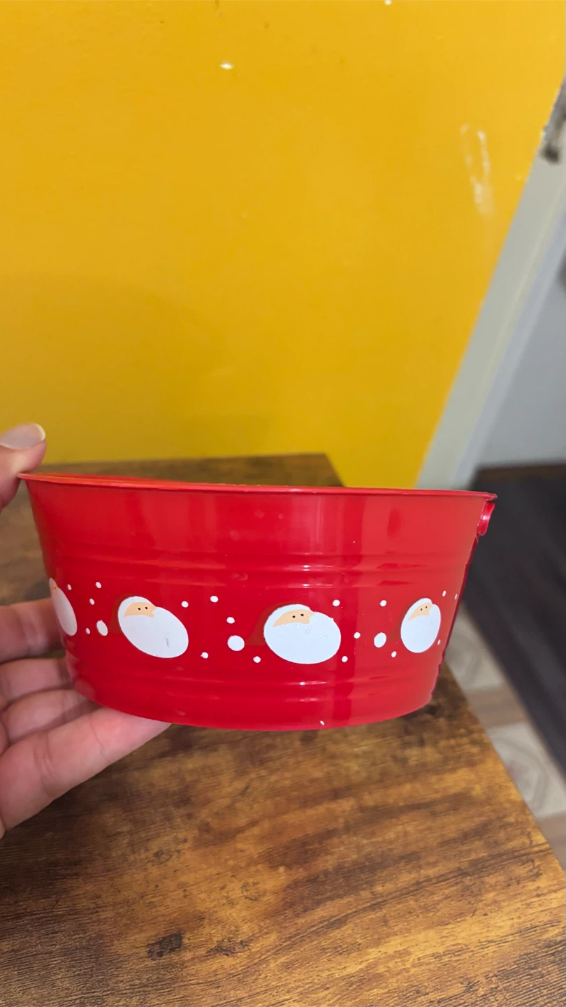 🏈 Christmas Santa Themed Red Plastic Bowl