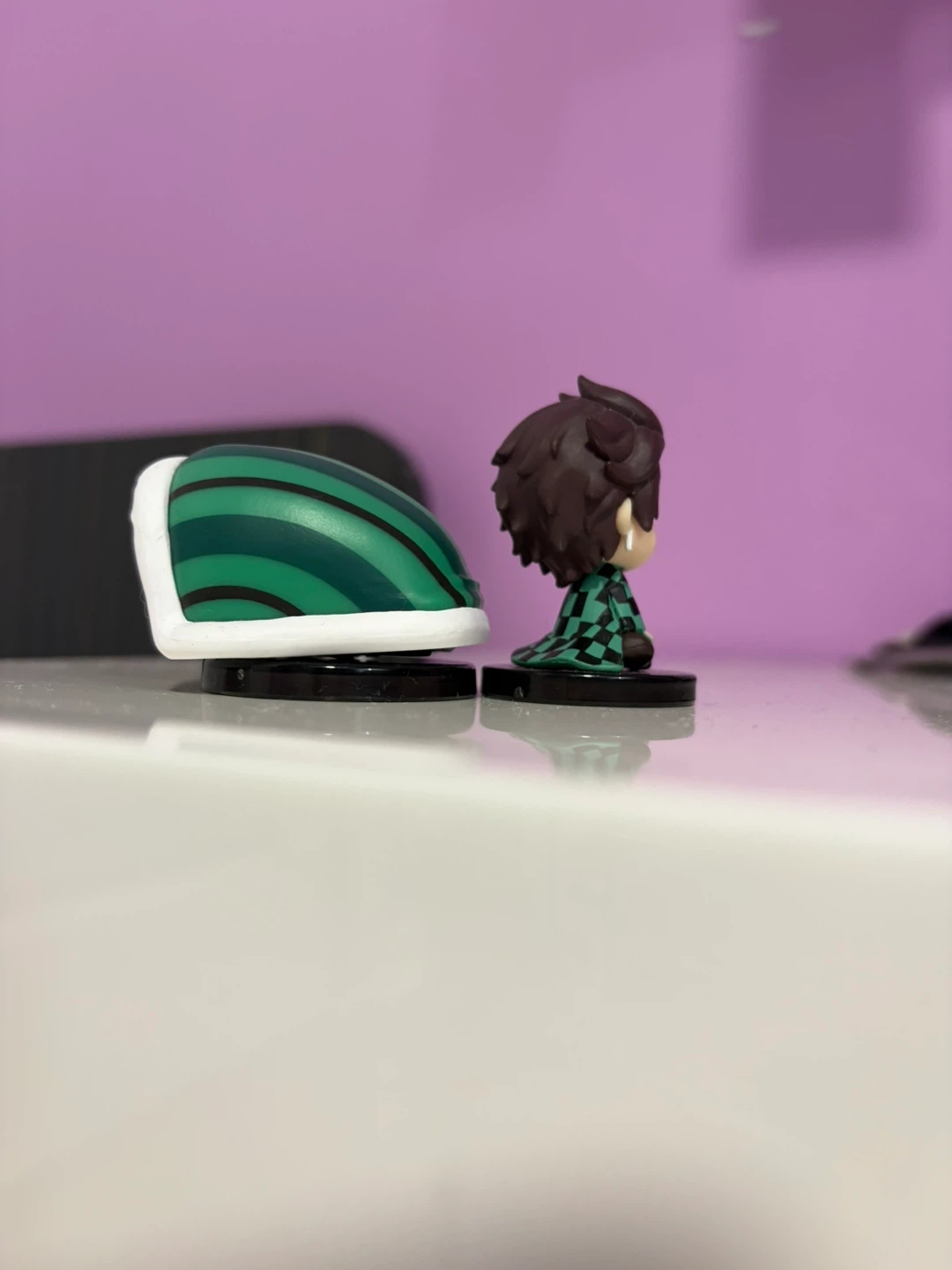 Nezuko & Tanjiro siblings chibi Figures + free sticker - photo 3