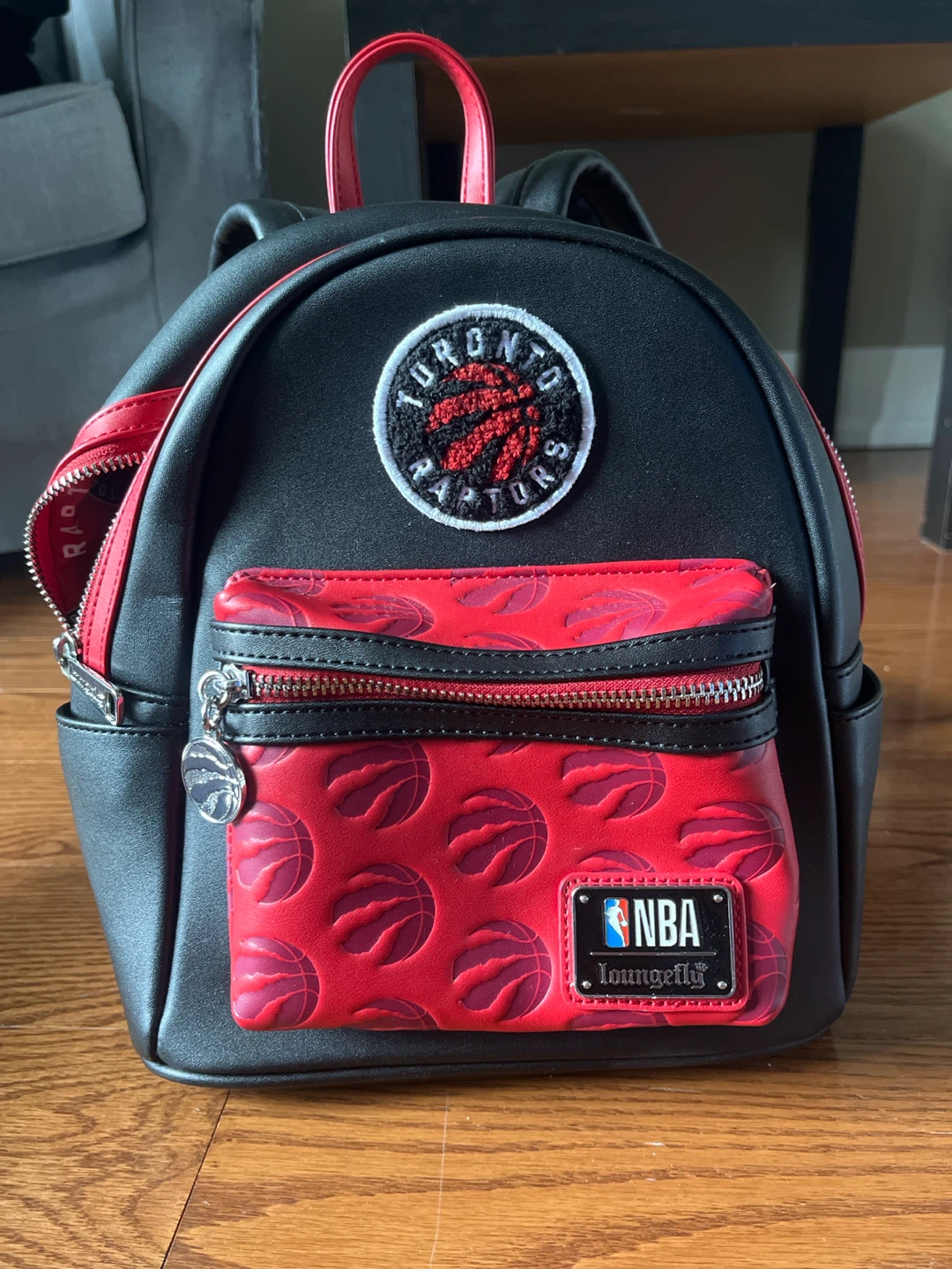 New! Loungefly Toronto Raptors Mini Backpack - photo 2