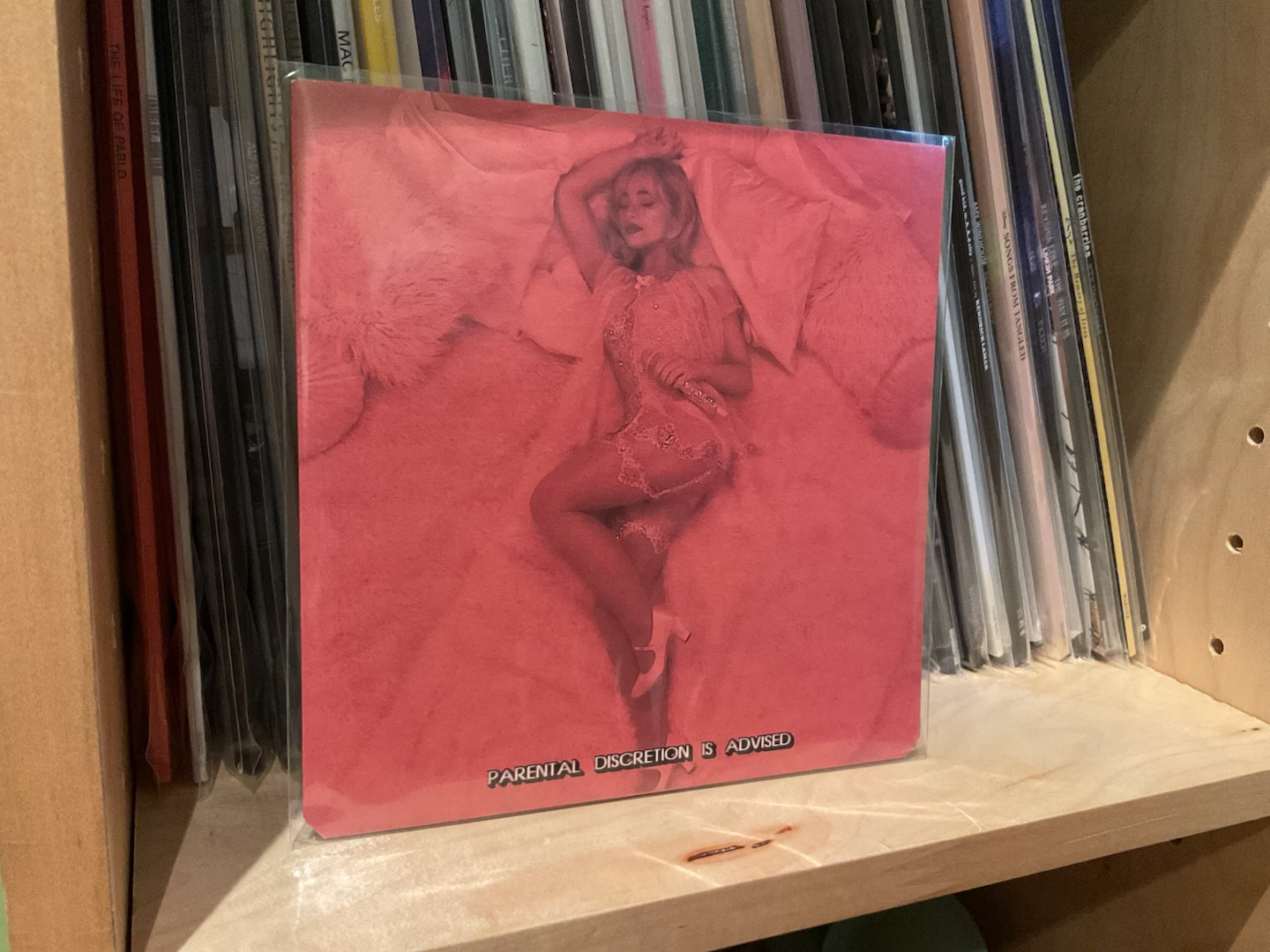 Sabrina Carpenter - bed chem 7 inch vinyl 🏈