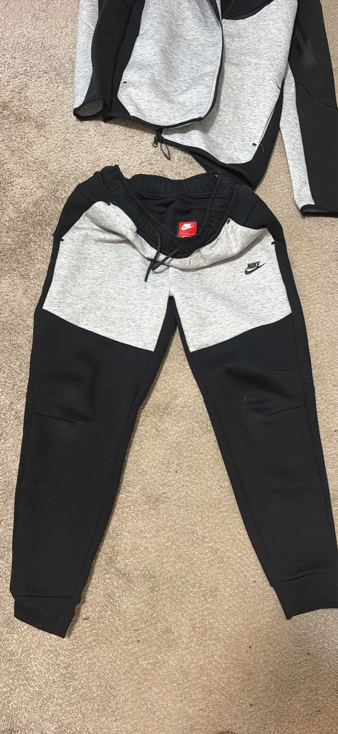 Nike Tech Fleece Tracksuit - photo 3