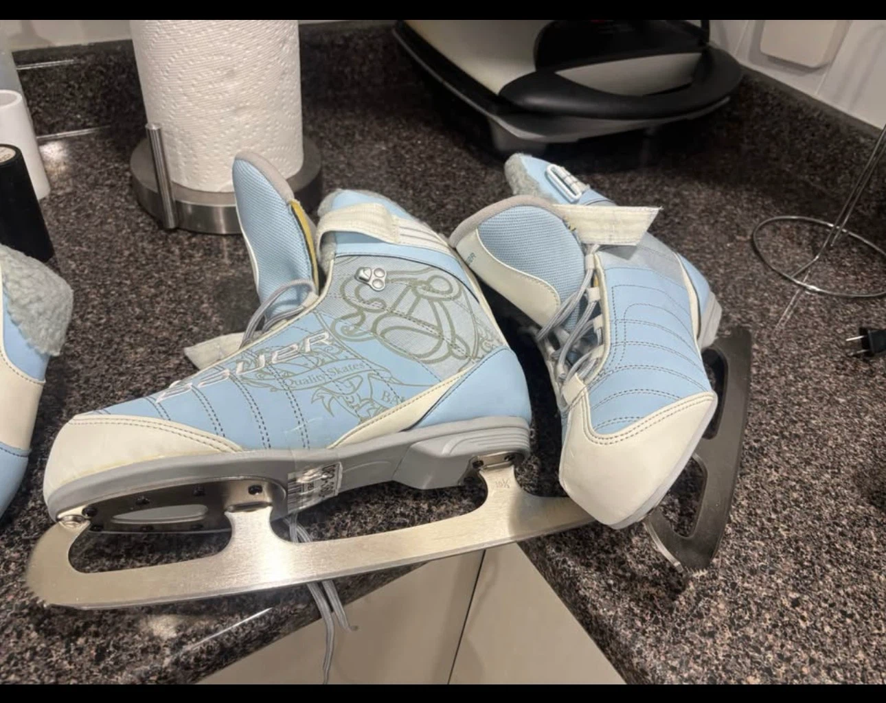 Bauer Women's Ice Skates Size 10