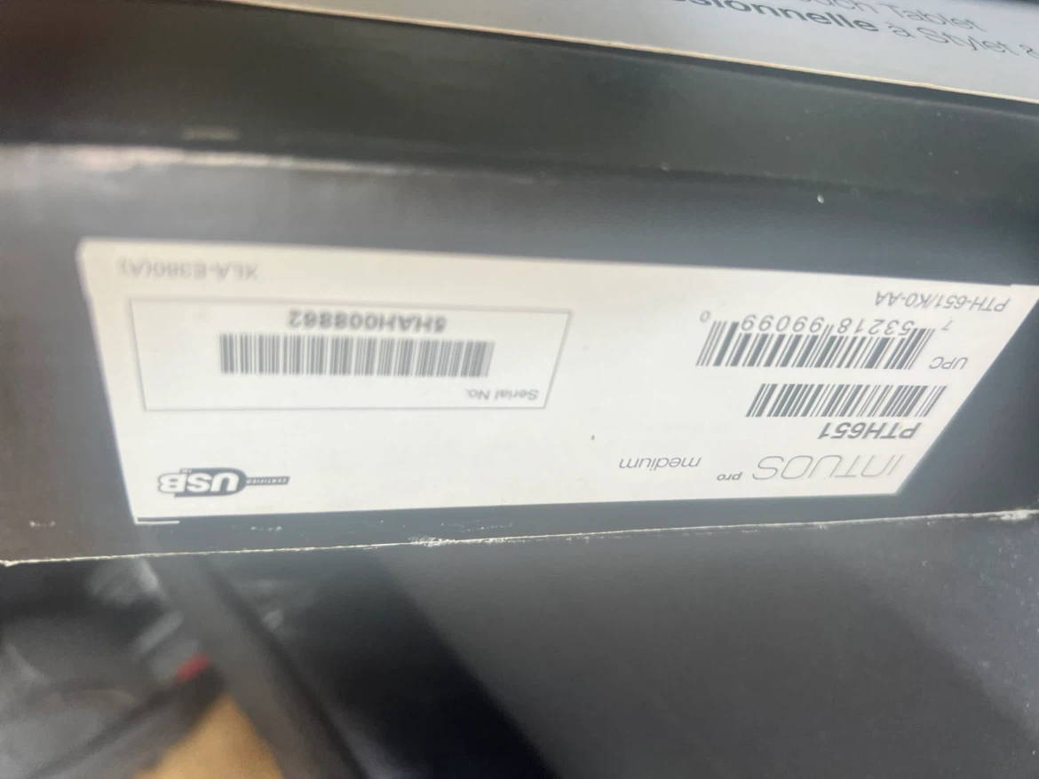 Wacom Intuos Pro Medium PTH651 - photo 2