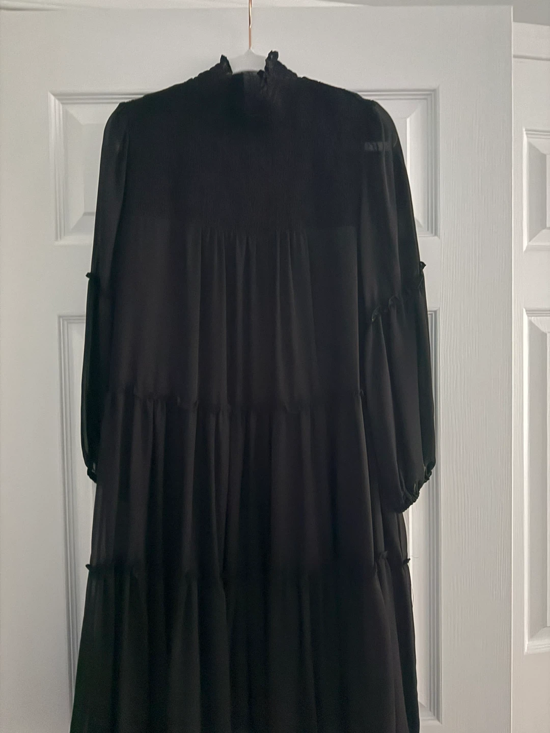 Black Long-Sleeve Tiered Dress loose fit