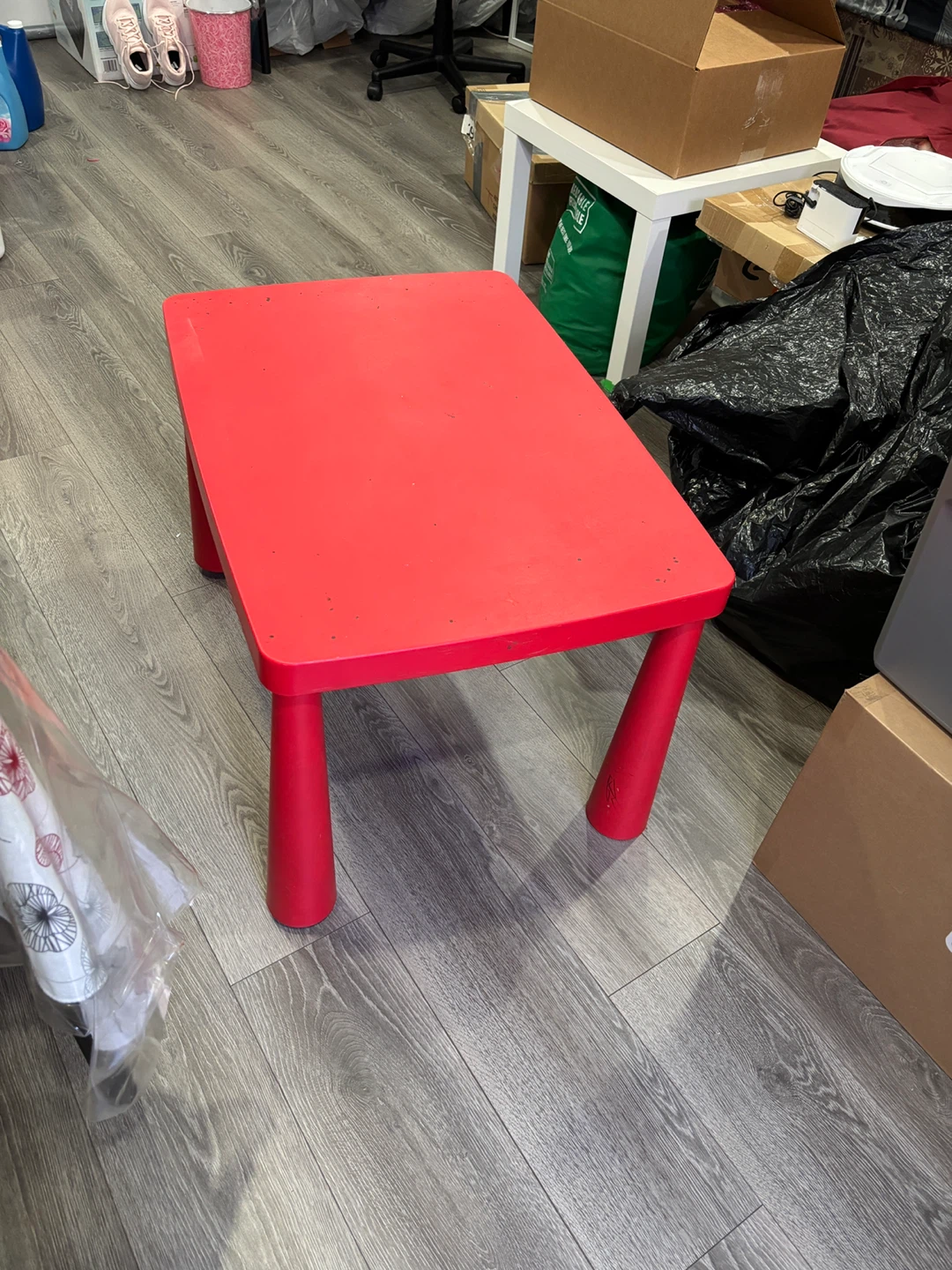 Red Table - photo 2