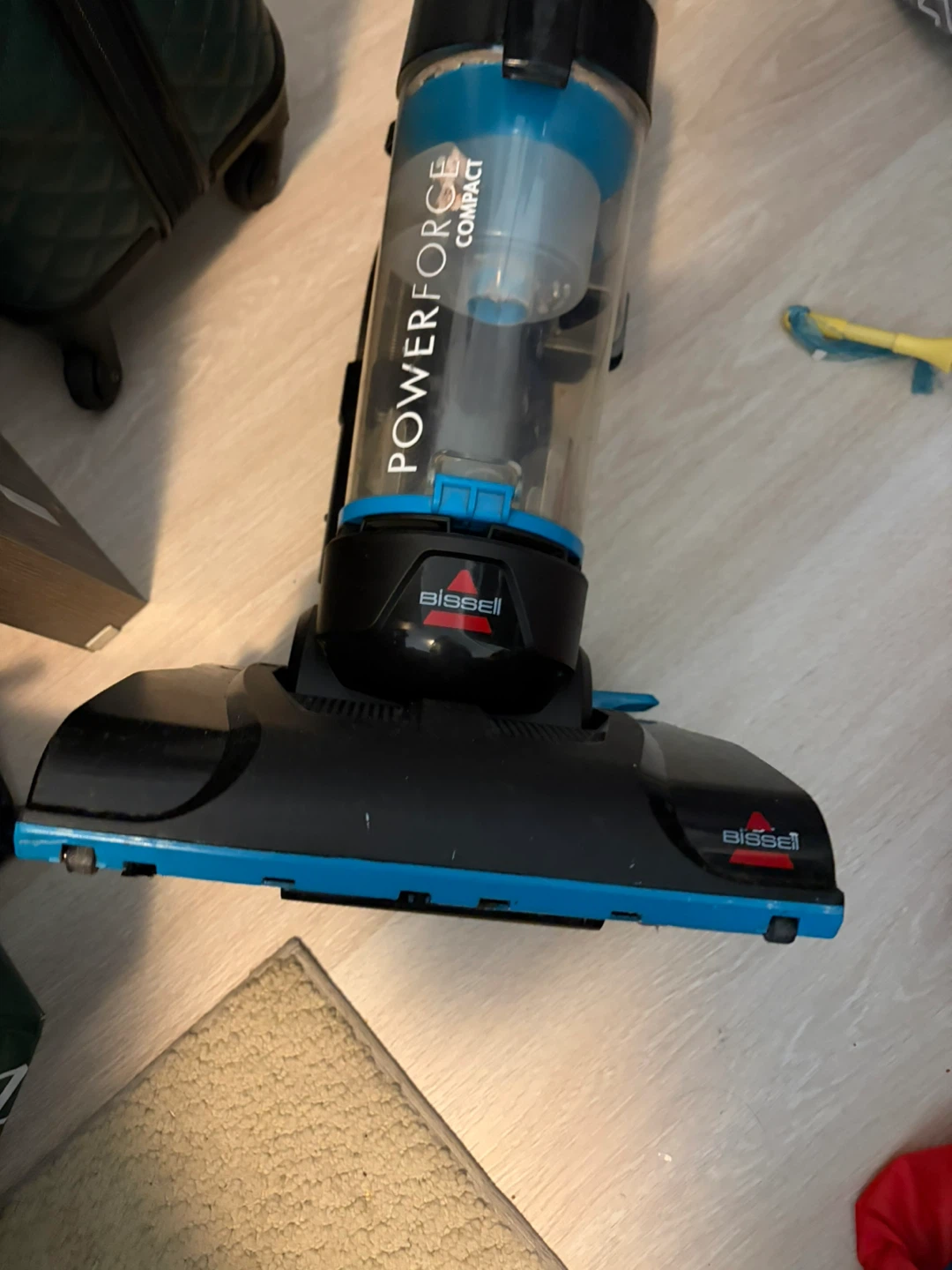 Bissell PowerForce Compact Vacuum - photo 3