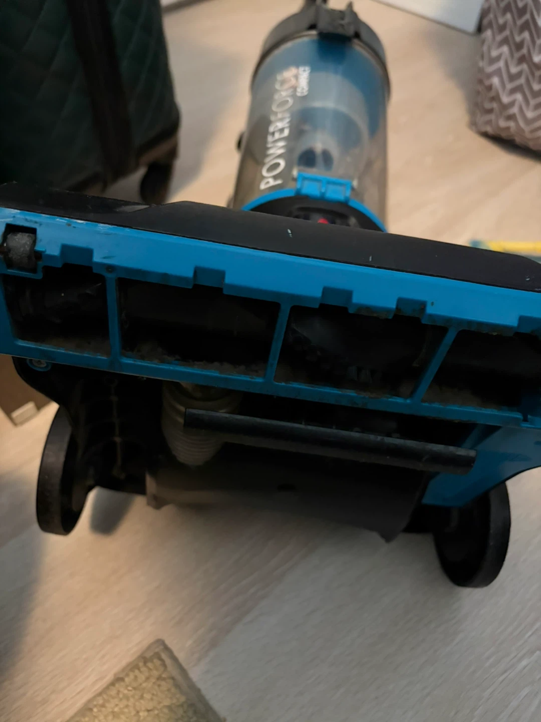 Bissell PowerForce Compact Vacuum - photo 4