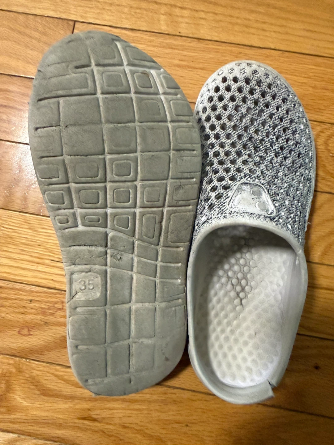 White and Grey Mesh Clogs Size 35 🏈 - photo 2