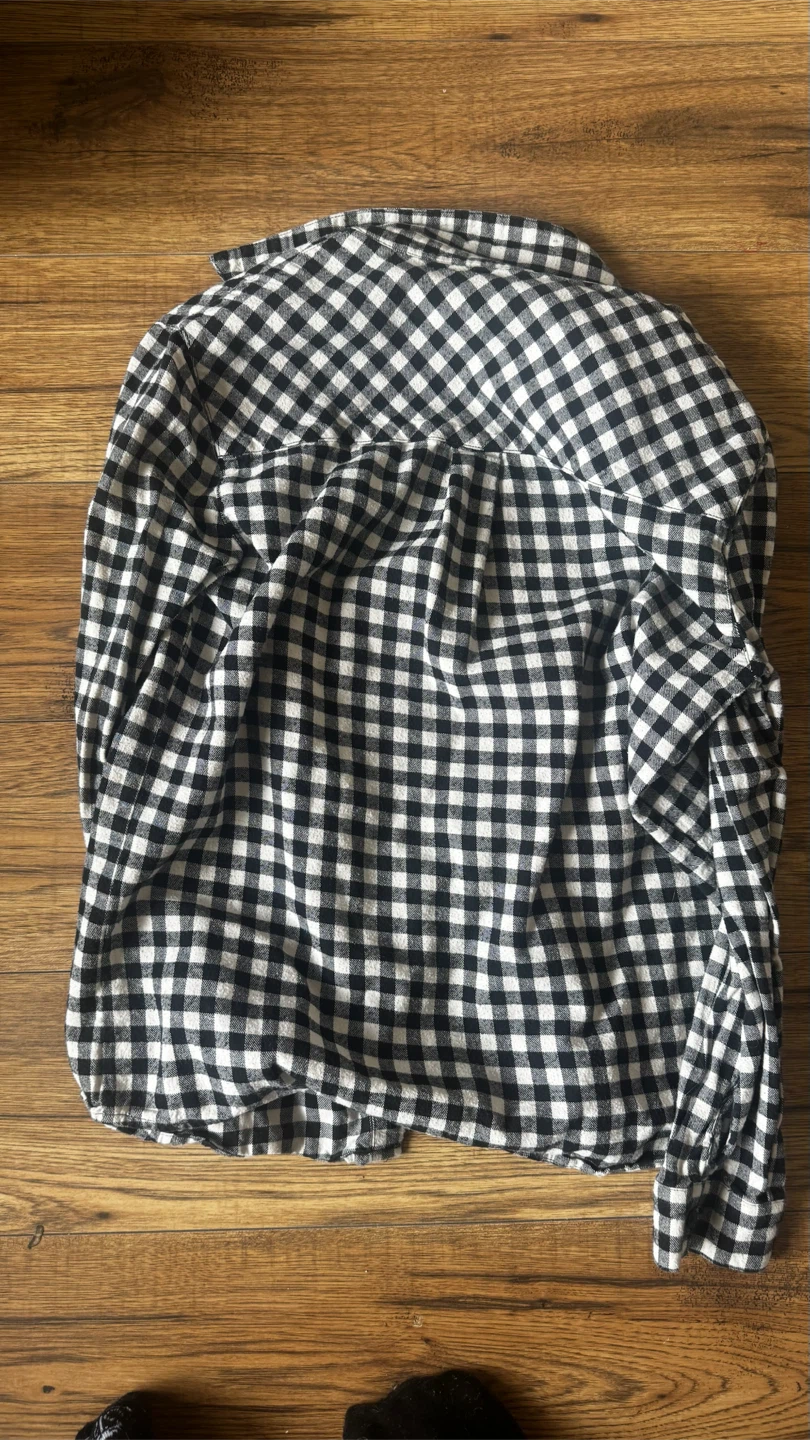 Forever 21 Black and White Gingham Button Down Shirt - photo 3
