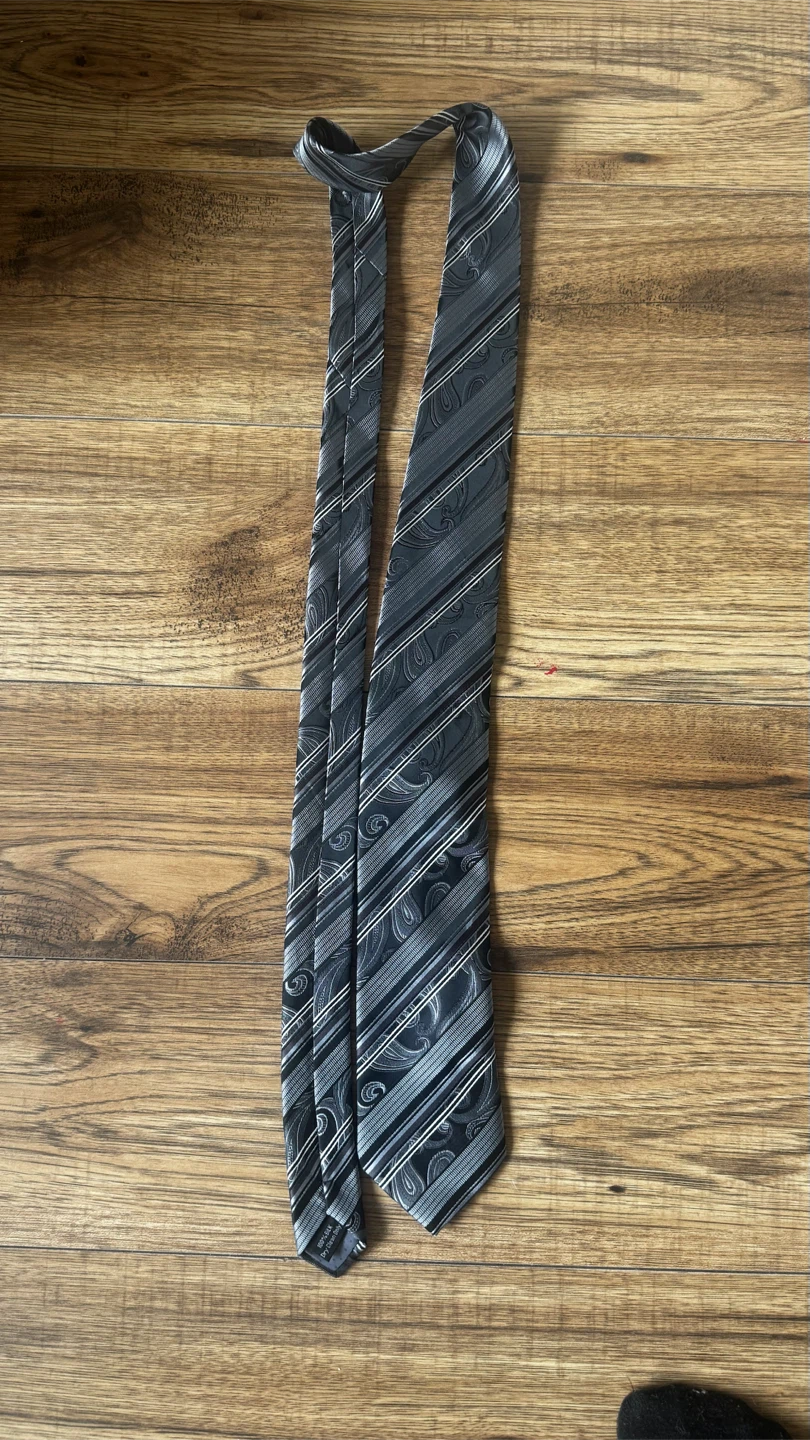 Grey Paisley Silk Necktie