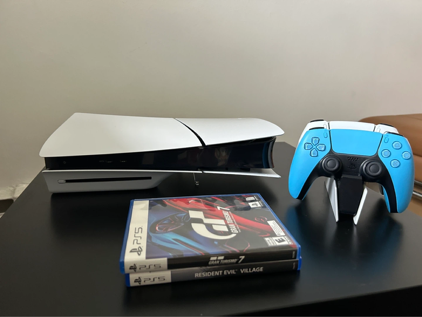 PlayStation 5 PS5 Slim Console Bundle with Games and Controllers - photo 3