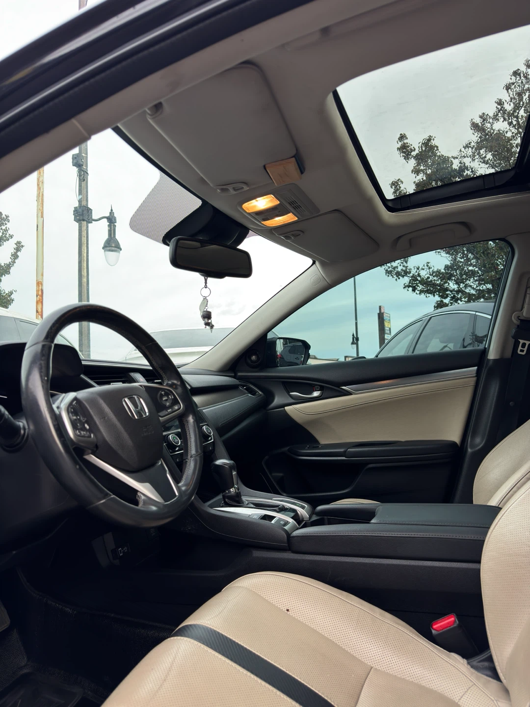 2018 Honda Civic Touring - photo 4