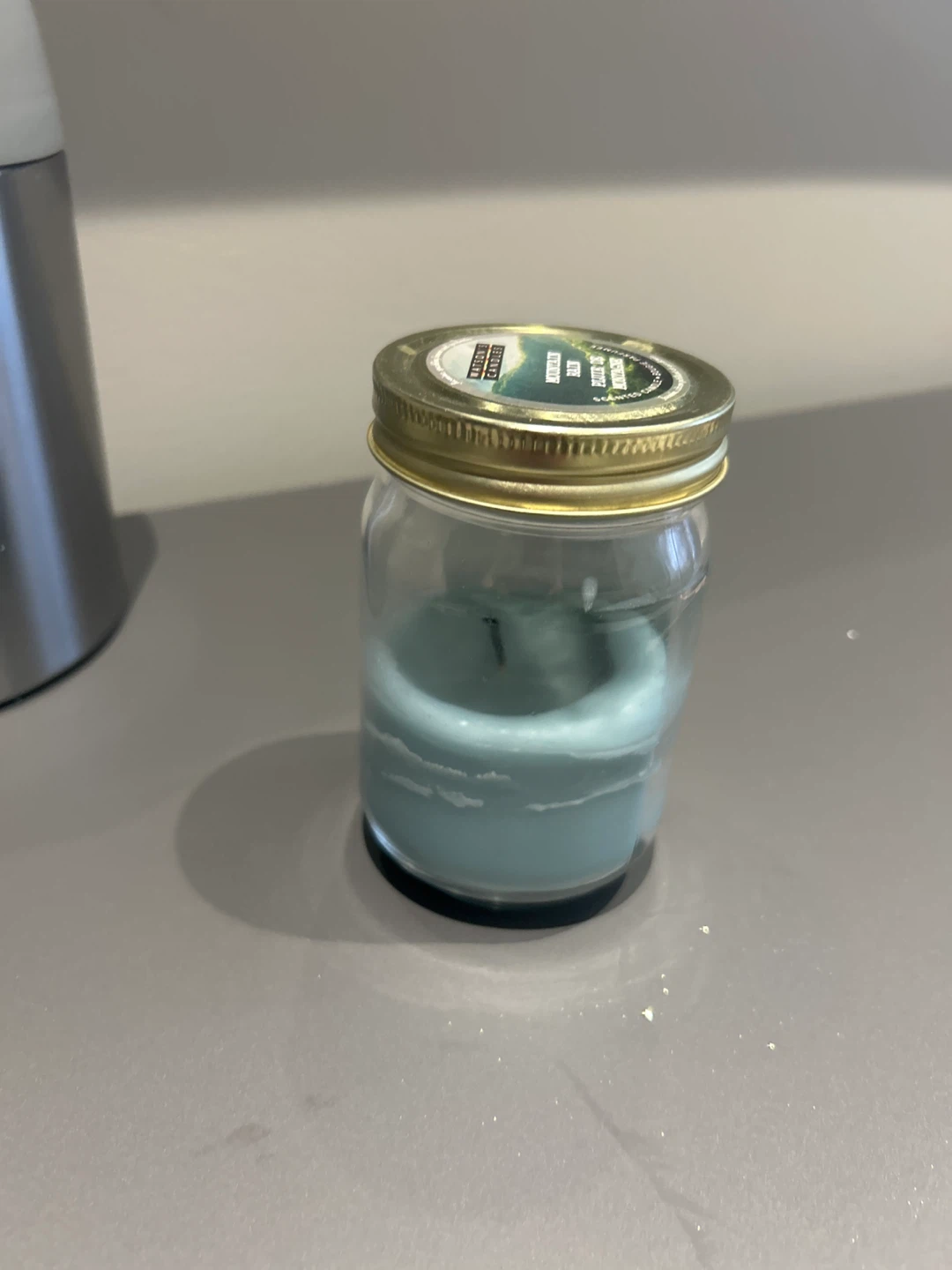 🏈 Watson's Candles Mountain Rain Scented Candle