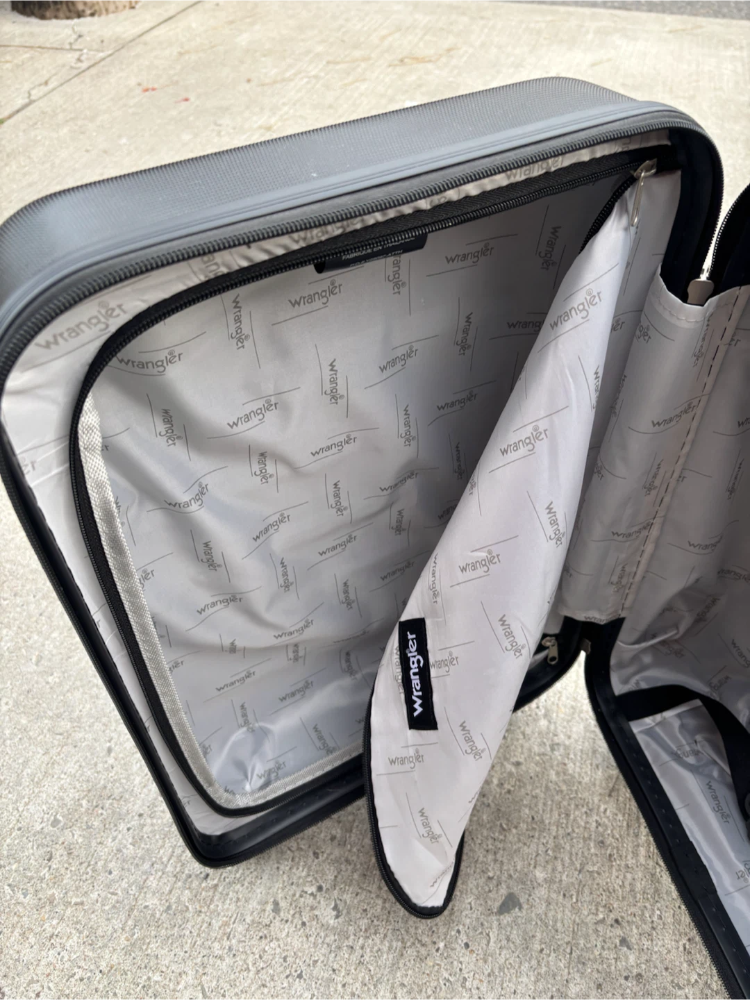 Wrangler Black Carry-On Spinner Suitcase - photo 5