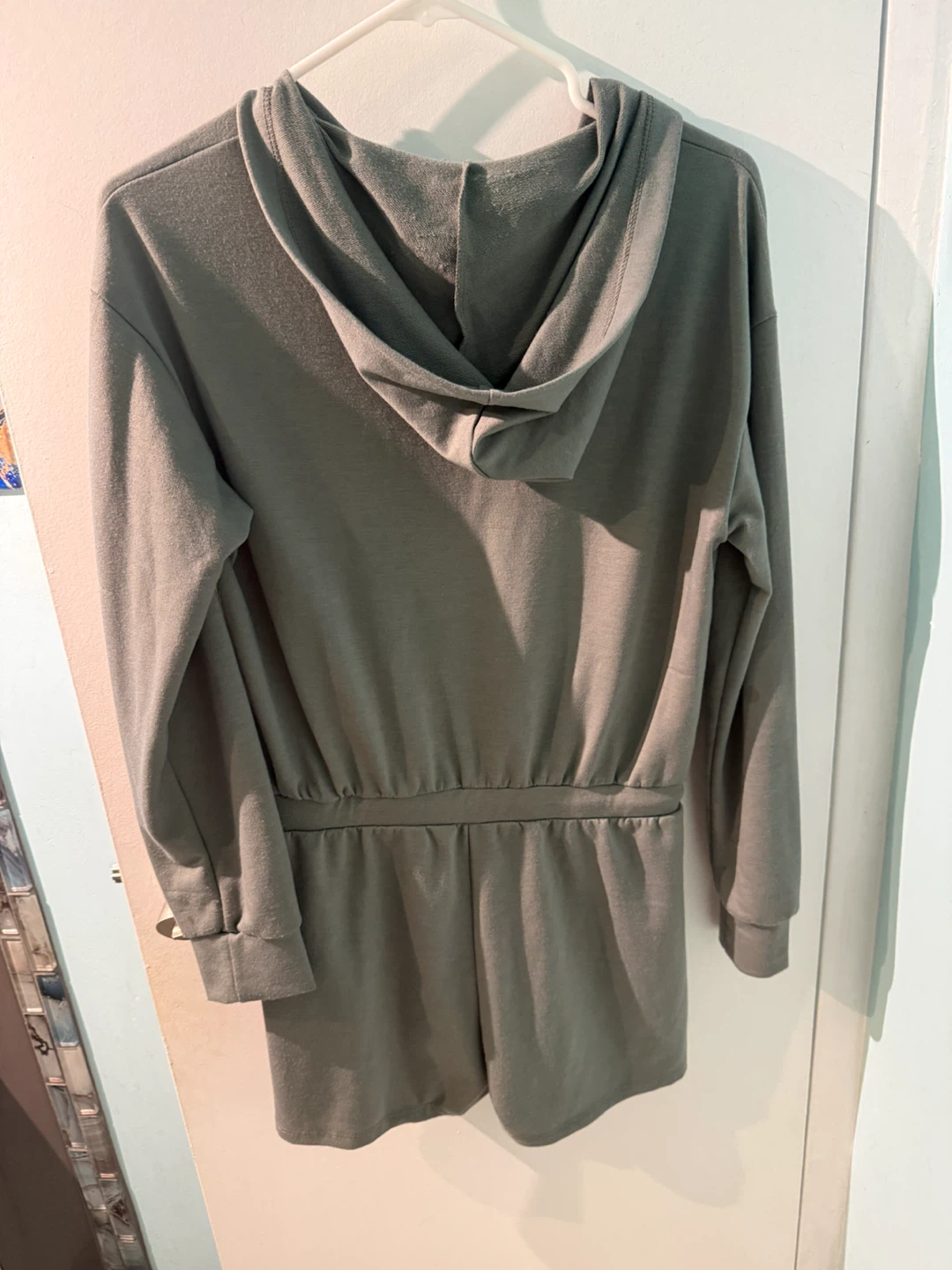 Fashion Nova Hooded Romper long sleeve - photo 2