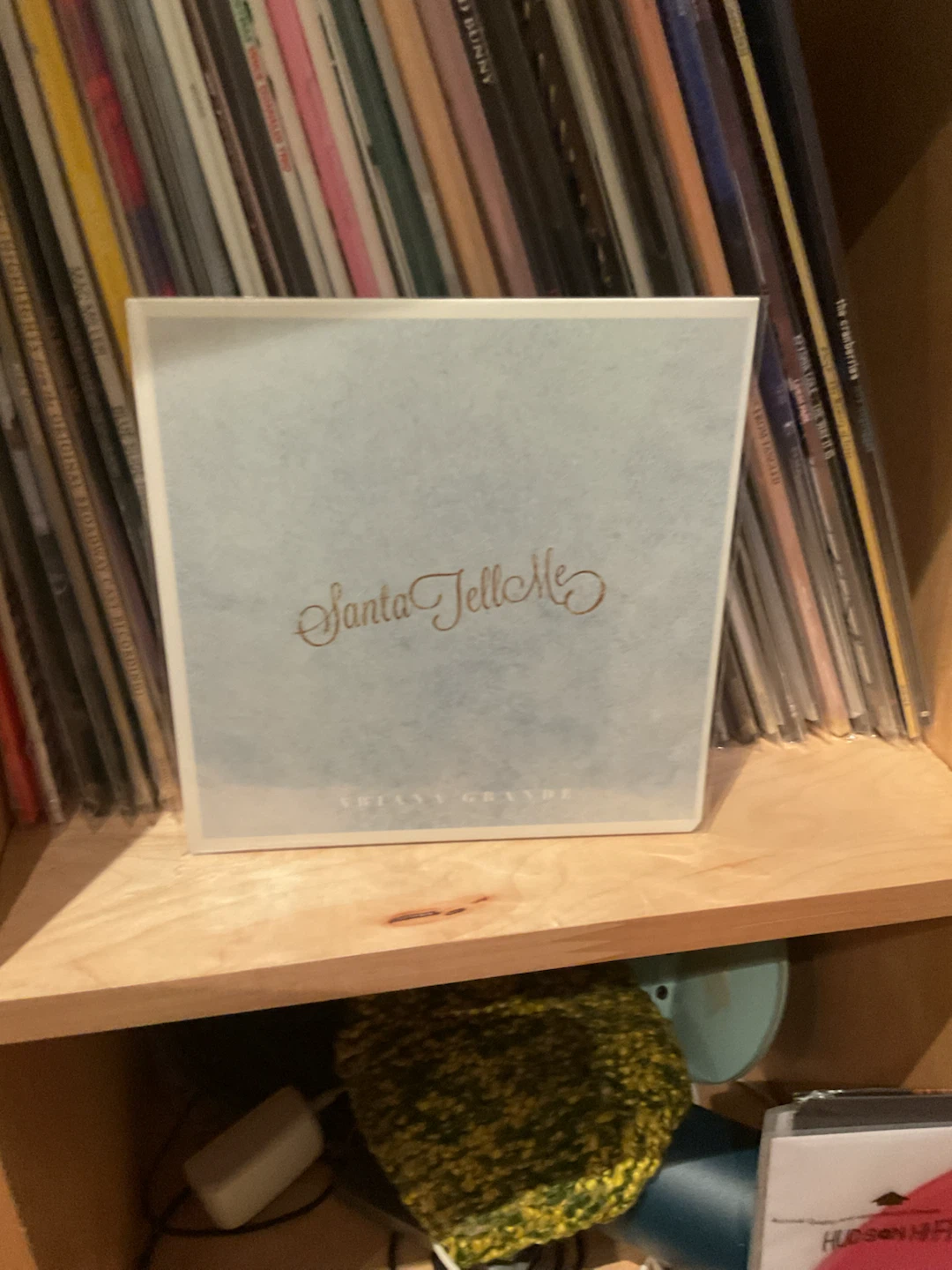 🏈 Ariana Grande Santa Tell Me Vinyl