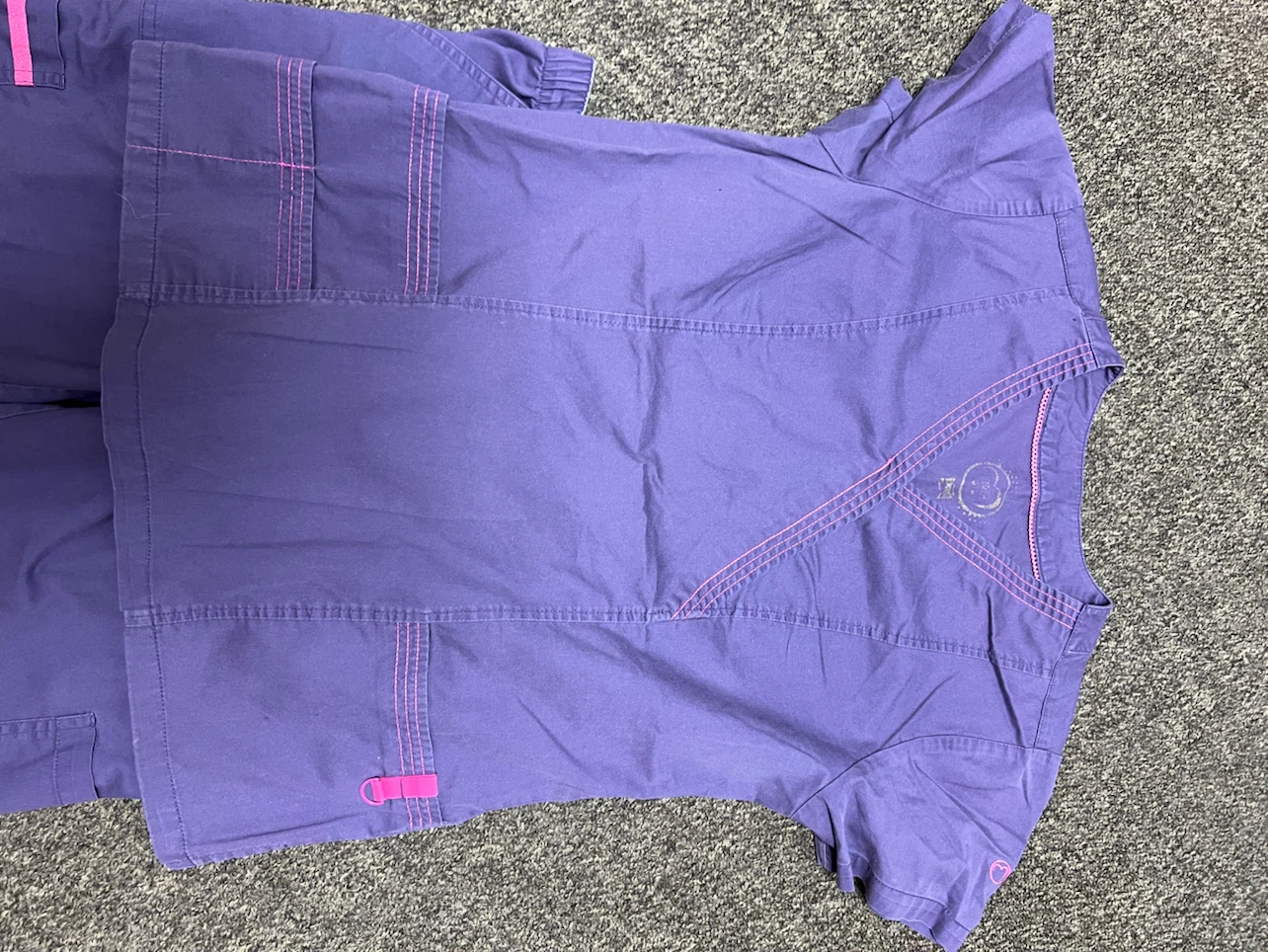 Large Scrub Tops and Pants Set - photo 5