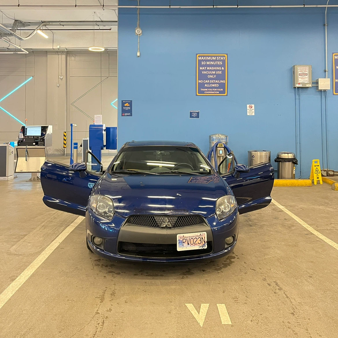 2010 Mitsubishi Eclipse GS Sport - Rare color to find in Canada! - photo 2