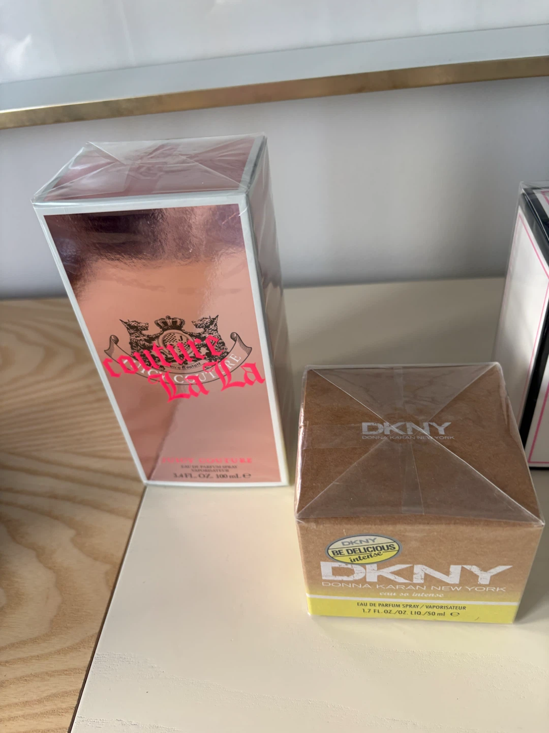 Ladies Perfume - photo 2