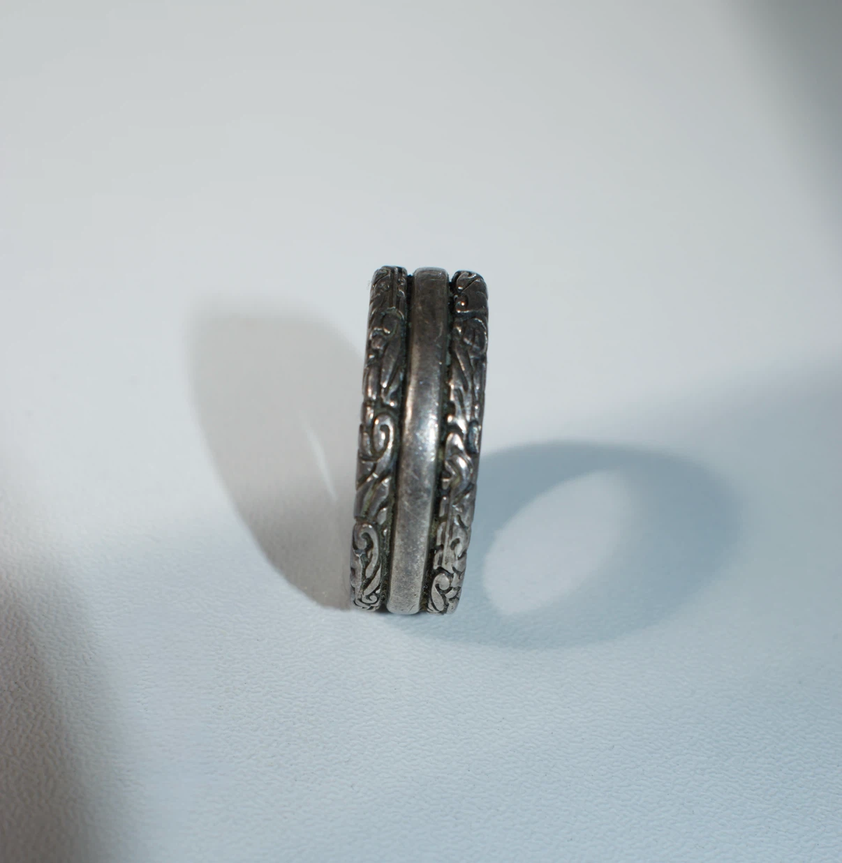 Vintage Style Engraved Silver Ring 🏈 - photo 3