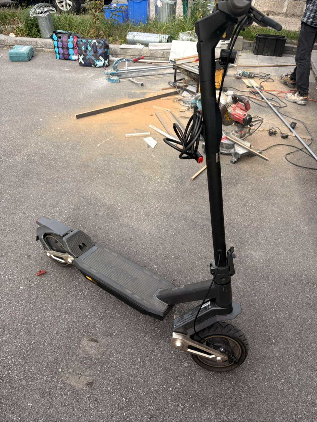 Navee ST3 Electric Scooter