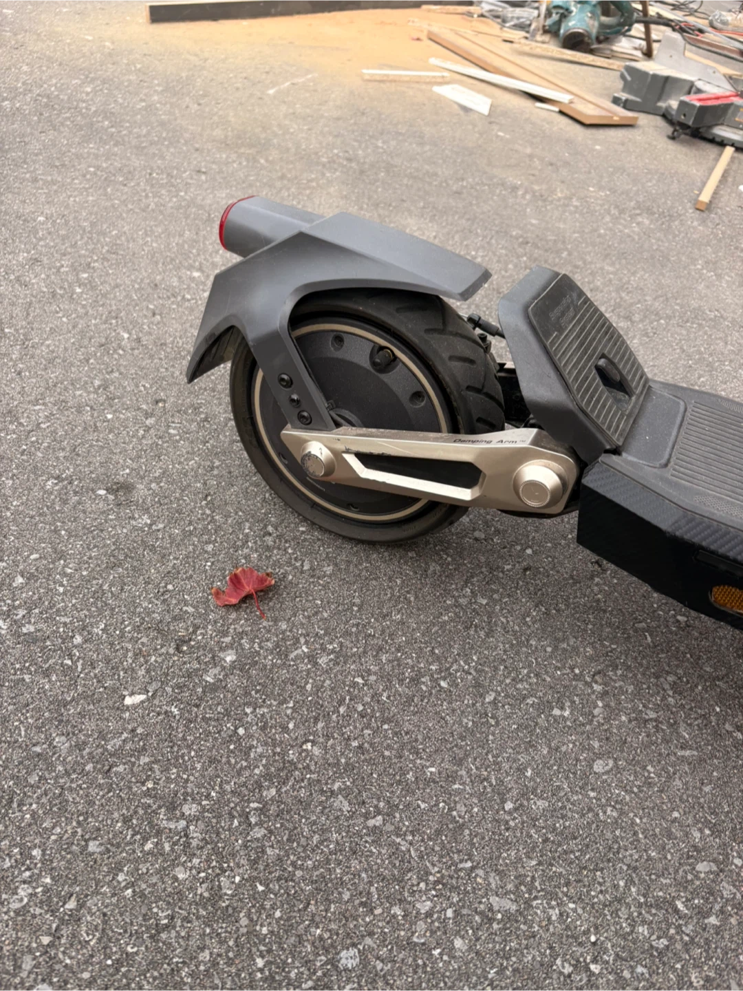 Navee ST3 Electric Scooter - photo 2