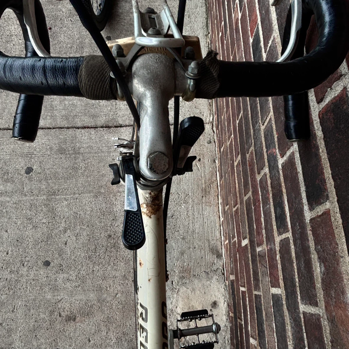Vintage Raleigh Record Road Bike - photo 5