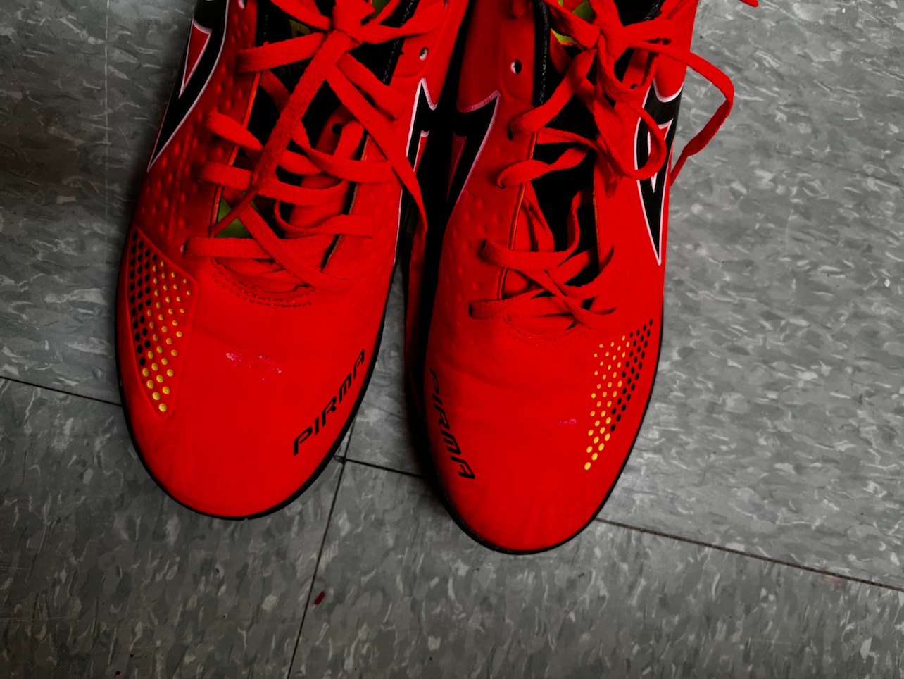 Pirma Red Soccer Cleats Size 10.5 - photo 2