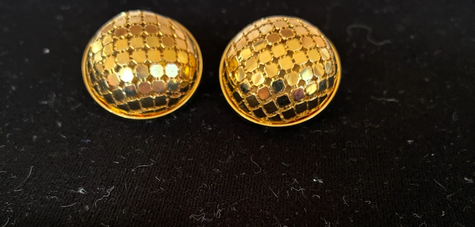 Vintage Gold Tone Mesh Clip On Earrings