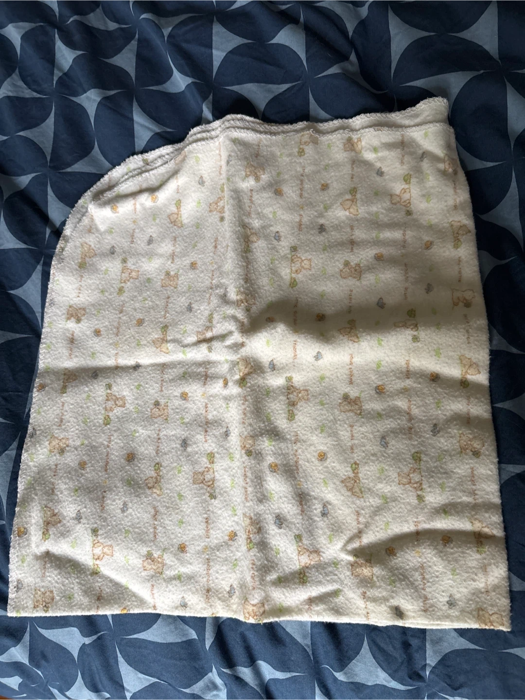 🏈 Baby Swaddle Blanket with Bear Print