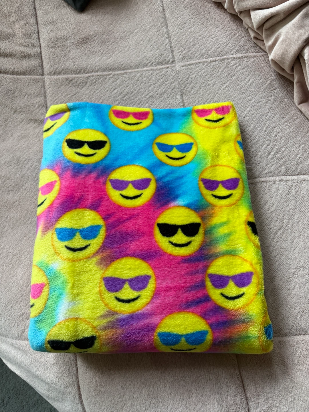 Emoji Blanket